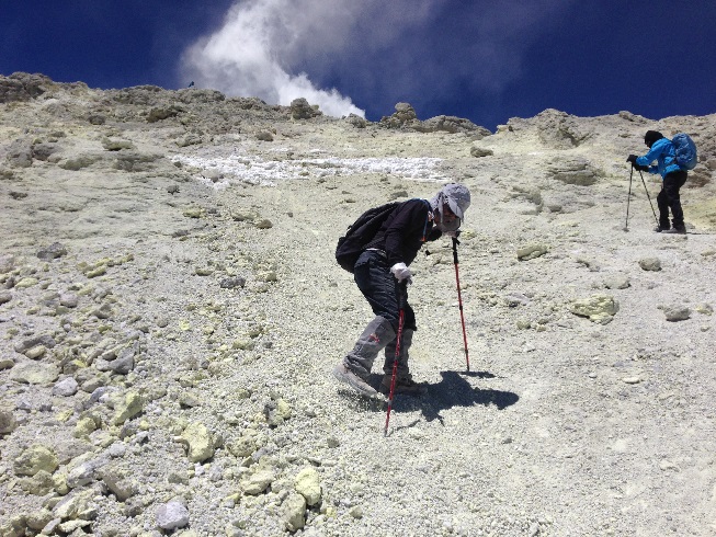 زمین های شنسی پوشیده از خاکستر آتشفشانی کوه دماوند